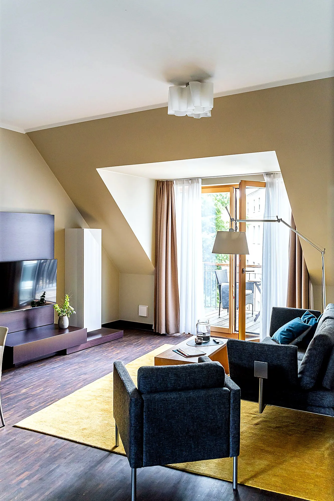 Large Apartment